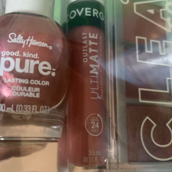 NWOT 3pc Branded Makeup Bundle - Picture 3 of 4